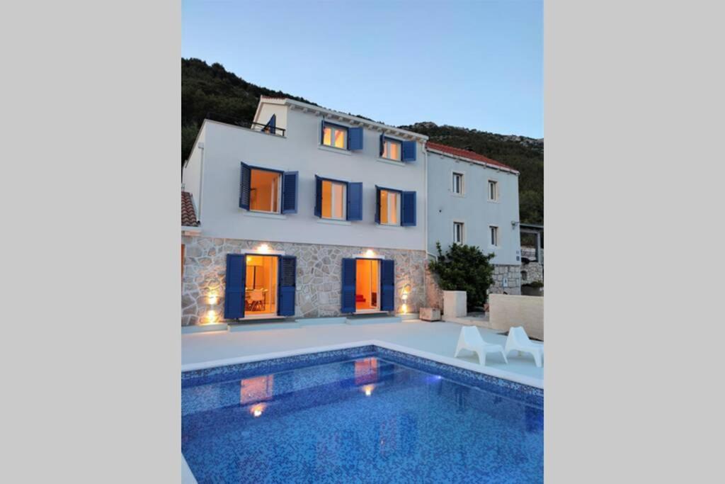Vila Korta - Spacious House With Pool Babino Polje
