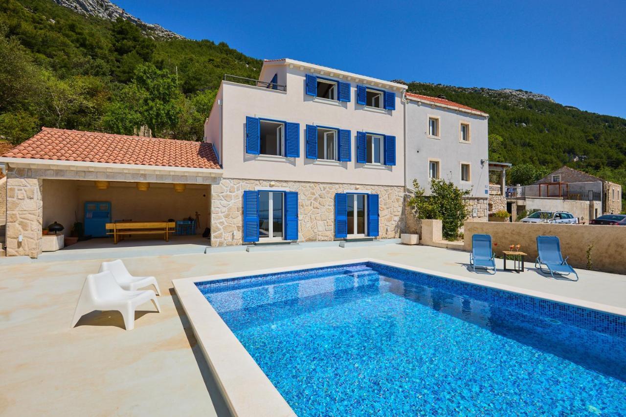 Villa Korta - Spacious House With Pool Babino Polje